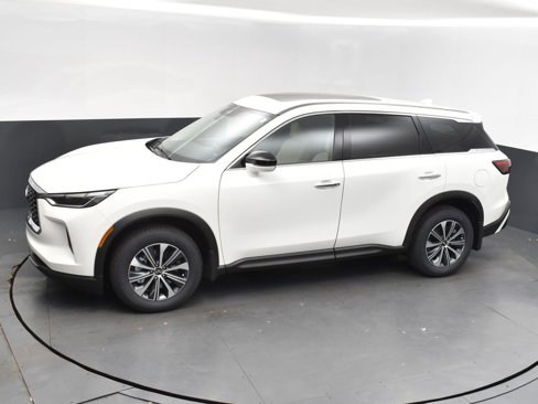 Certified 2025 INFINITI QX60 Pure image 32