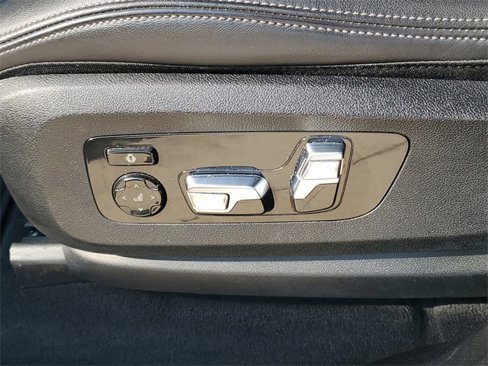Used 2024 BMW X7 xDrive40i image 12