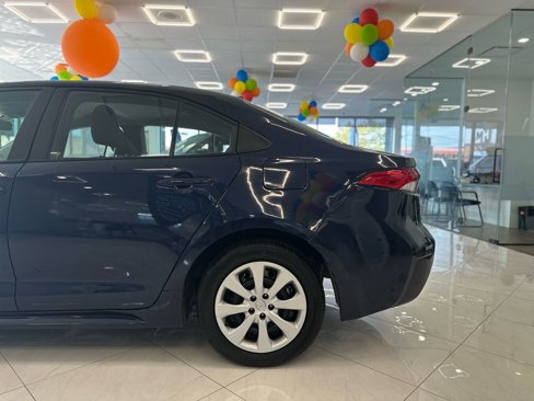 Used 2024 Toyota Corolla LE image 9