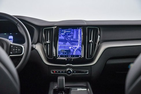 Certified 2025 Volvo XC60 B5 Core w/ Protection Package Premier image 13