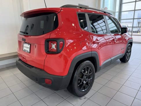 Used 2020 Jeep Renegade Altitude image 32