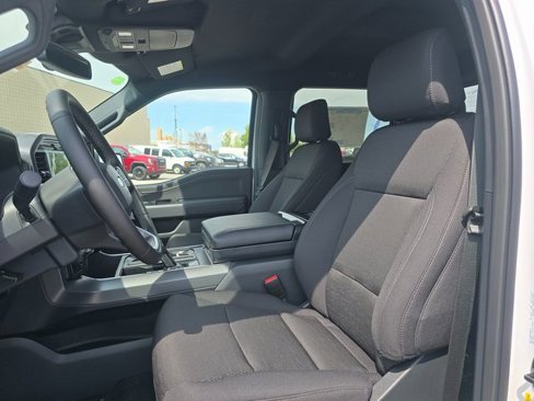 New 2025 Ford F150 XLT image 18