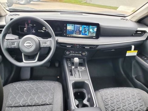 New 2026 Nissan Kicks SV w/ SV Premium Package image 14
