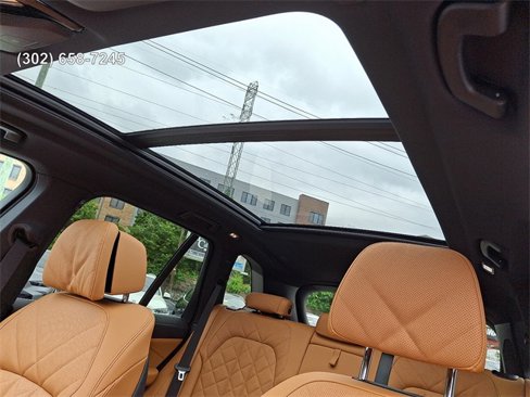 Used 2026 BMW X5 xDrive40i w/ Climate Comfort Package image 13
