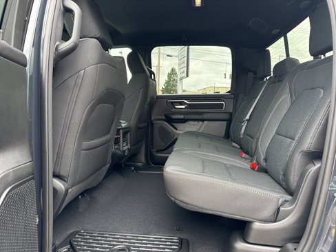 New 2026 RAM 1500 4x4 Crew Cab image 15