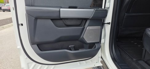 Used 2024 Ford F350 Lariat w/ Black Appearance Package image 23