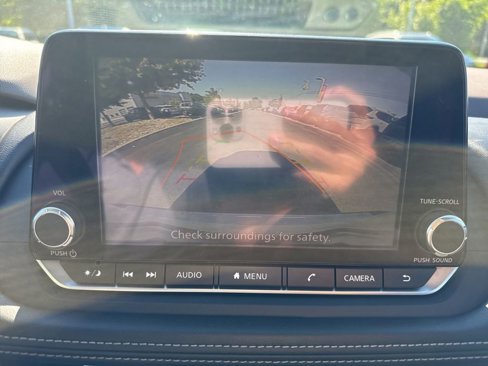 Used 2022 Nissan Rogue SV w/ SV Premium Package image 31