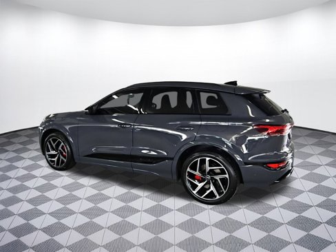 New 2025 Audi SQ6 e-tron Prestige image 3