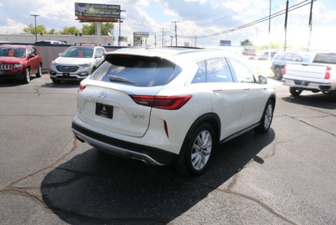 Used 2019 INFINITI QX50 Essential w/ Premium Heat Package image 5