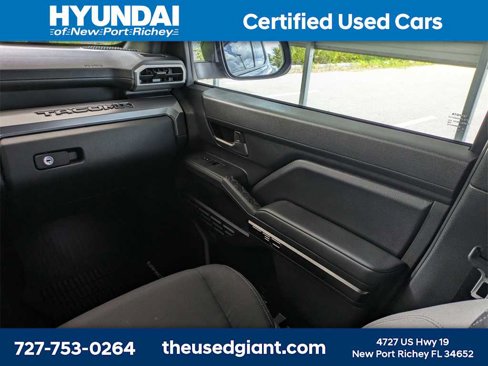 Used 2025 Toyota Tacoma Limited image 20