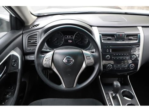 Used 2015 Nissan Altima 2.5 S w/ Power Driver Seat Package image 9