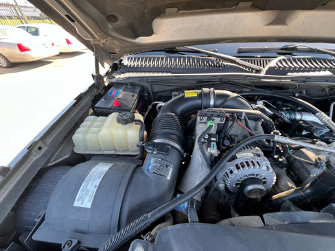 Used 2006 Chevrolet Silverado 2500 LT w/ Heavy-Duty Power Package image 55