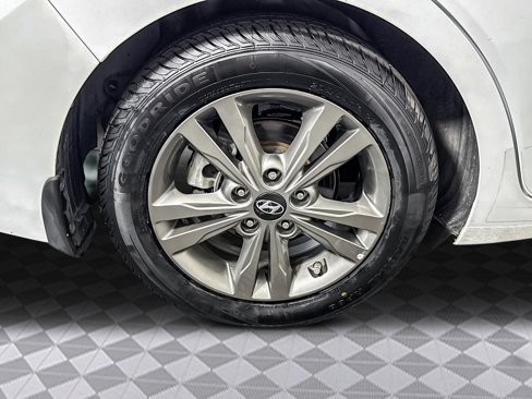 Used 2018 Hyundai Elantra SEL image 29