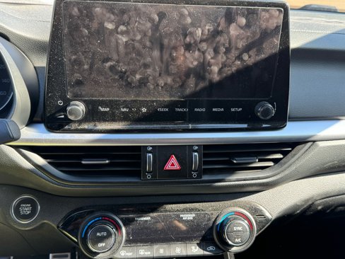 Certified 2023 Kia Forte GT-Line image 11