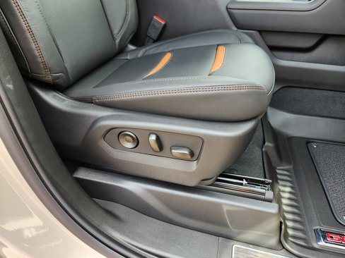 New 2026 GMC Sierra 2500 AT4 image 18