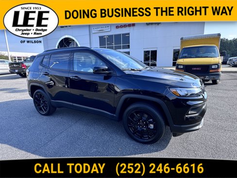 New 2026 Jeep Compass Latitude image 1
