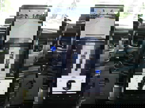 New 2025 Ford F150 Lightning XLT image 30