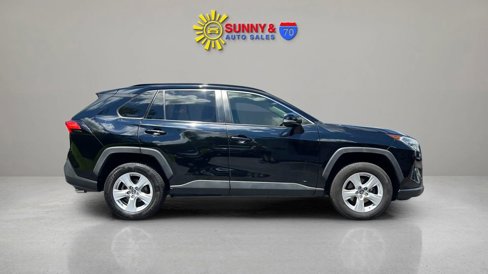 Used 2019 Toyota RAV4 XLE w/ Convenience Package image 8
