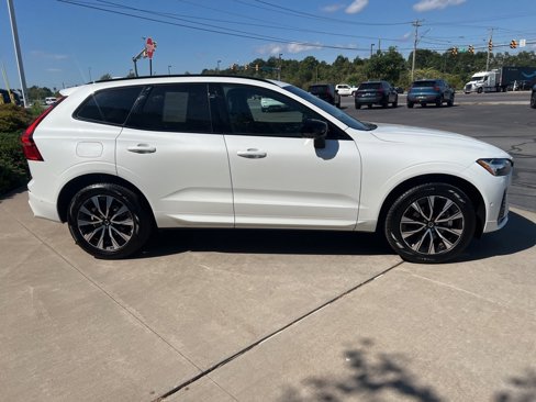 Certified 2025 Volvo XC60 B5 Plus image 6