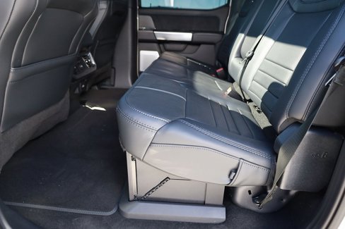 Used 2025 Ford F350 Platinum image 18