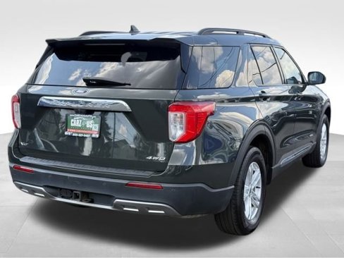 Used 2022 Ford Explorer XLT w/ Equipment Group 202A image 7