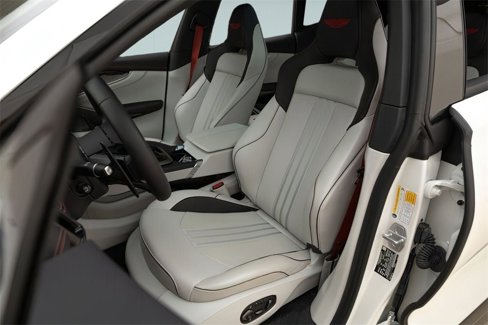 New 2025 Aston Martin DBX 707 image 20