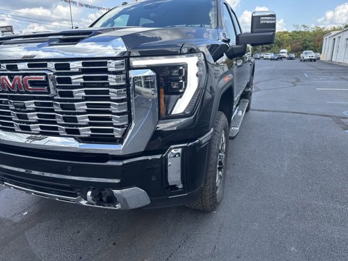New 2025 GMC Sierra 2500 Denali w/ Denali Reserve Package image 10