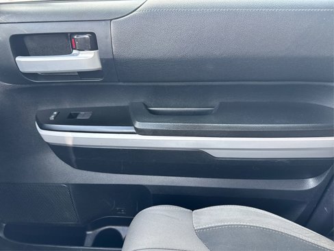 Used 2018 Toyota Tundra SR5 w/ SR5 Upgrade Package image 22