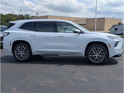 New 2026 Buick Enclave Avenir image 8