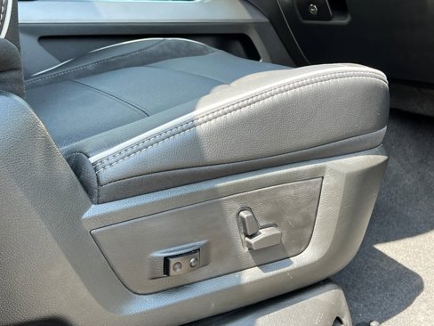 New 2025 RAM 2500 Laramie image 9