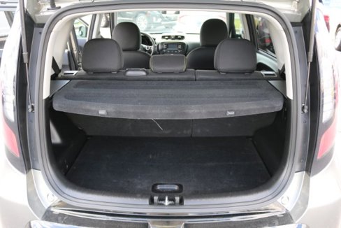 Used 2016 Kia Soul + image 17