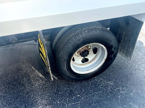 Used 2015 GMC Sierra 3500 2WD Crew Cab image 21