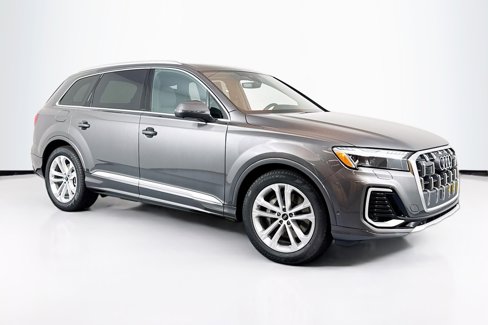New 2025 Audi Q7 3.0T Prestige image 3