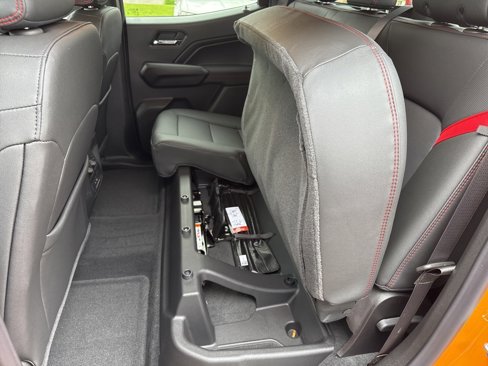 New 2025 Chevrolet Colorado Z71 w/ Technology Package image 12