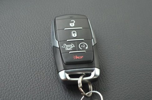 New 2026 RAM 1500 4x4 Crew Cab image 23
