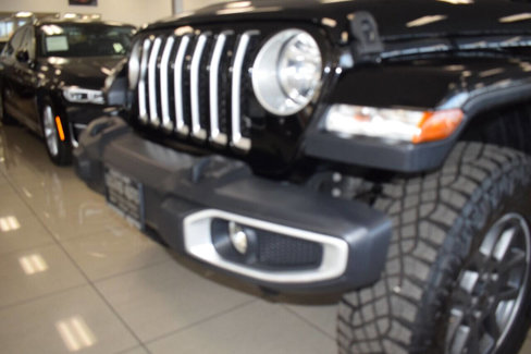 Used 2020 Jeep Gladiator Overland image 8