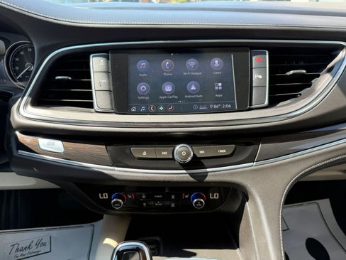 Used 2021 Buick Enclave Essence image 23