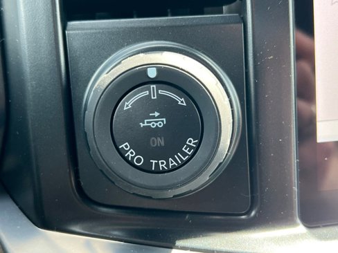 New 2025 Ford F350 King Ranch w/ Chrome Package image 35