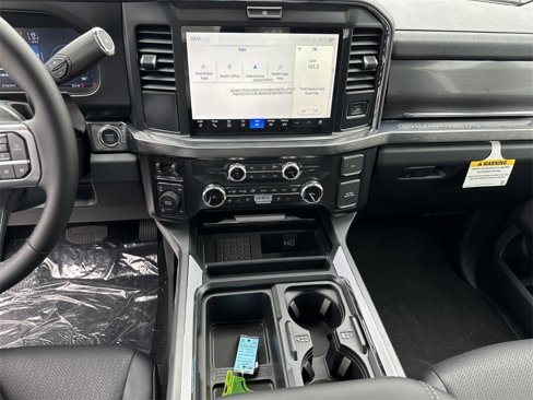 New 2025 Ford F250 Lariat image 30