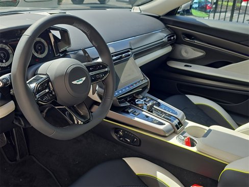 New 2025 Aston Martin Vanquish image 7