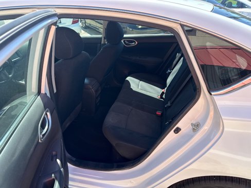 Used 2019 Nissan Sentra SR w/ Exterior Package image 14