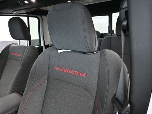 Used 2024 Jeep Gladiator Rubicon image 14