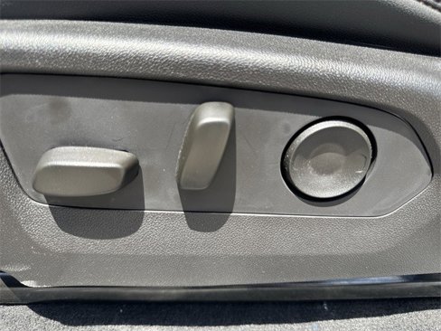 New 2025 GMC Canyon AT4 image 12