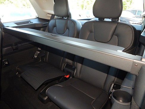 New 2026 Volvo XC90 B5 Ultra image 13