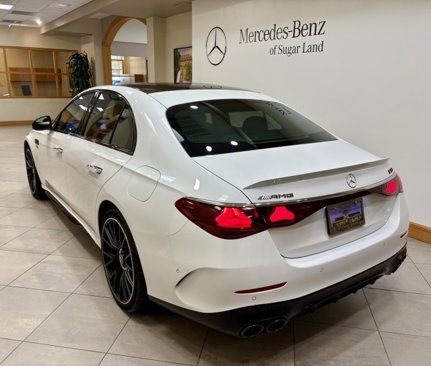 New 2026 Mercedes-Benz E 53 AMG e 4MATIC Sedan image 10