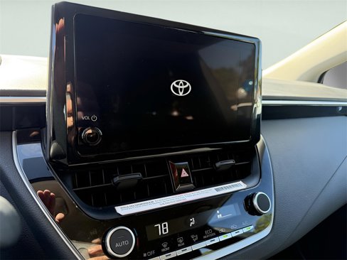 Used 2024 Toyota Corolla LE image 17