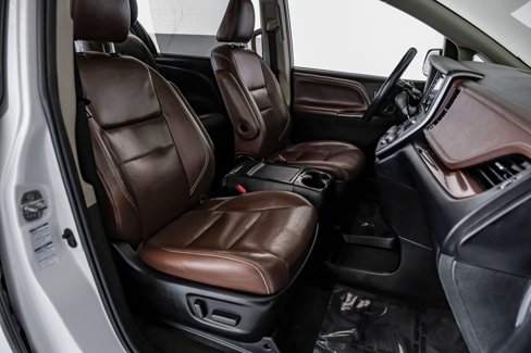 Used 2020 Toyota Sienna Limited Premium image 24
