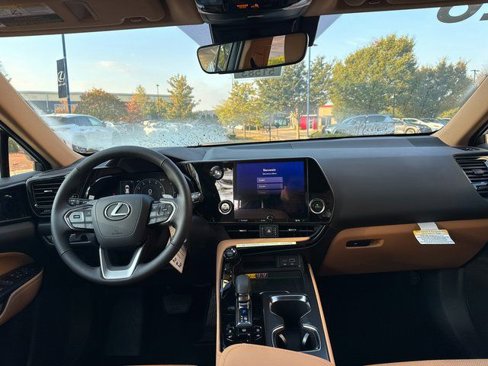 New 2026 Lexus NX 350 AWD image 18