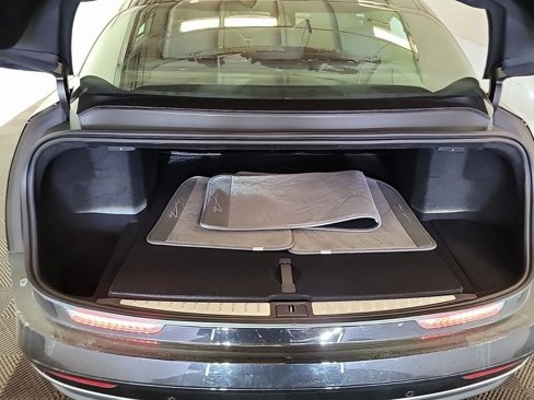 Used 2024 Lucid Air Touring image 5