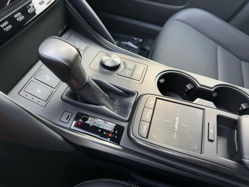 Used 2025 Lexus IS 300 image 28